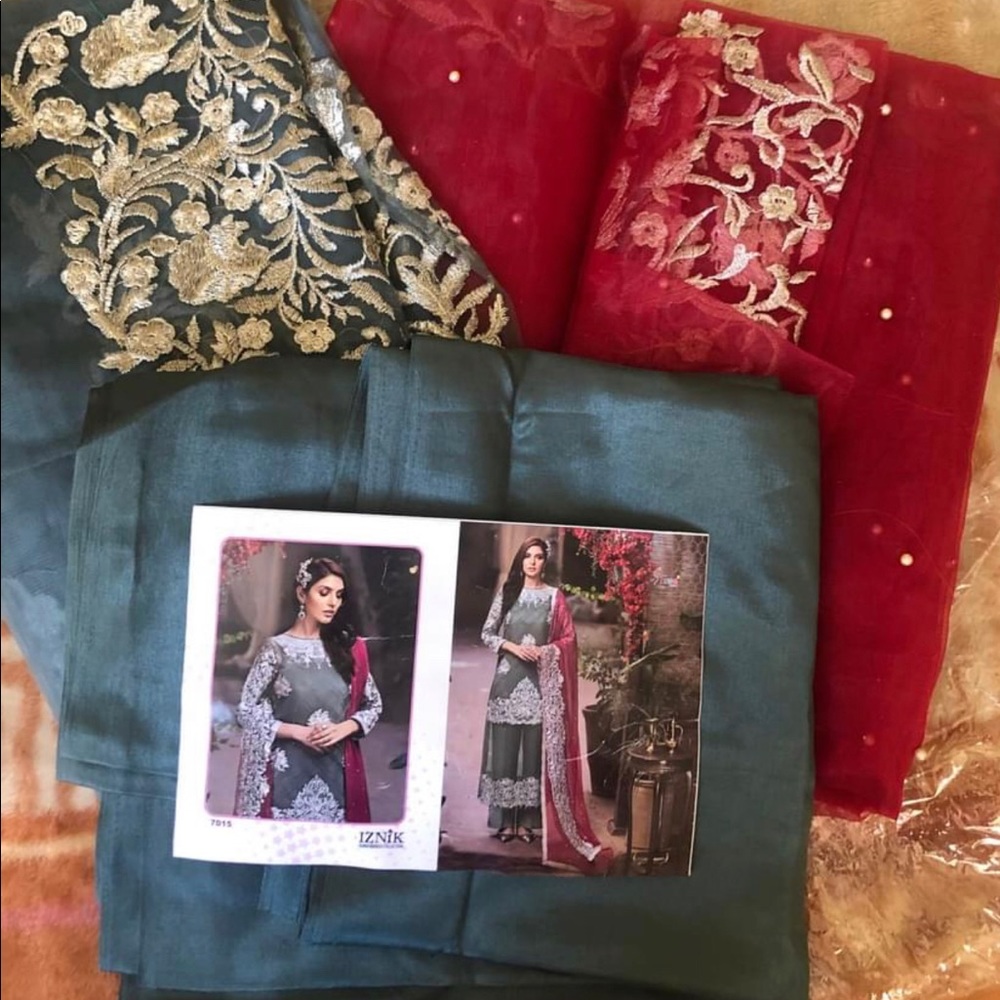 Pakistani un-stitch 3 pieces salwar set